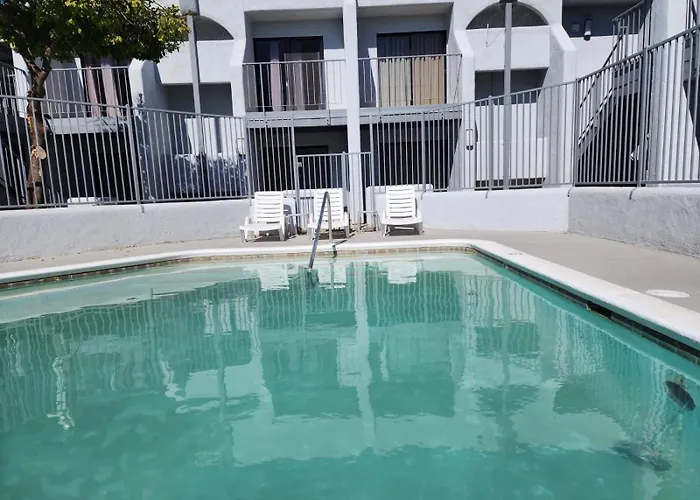Palmas Airport 3* Drexel Heights