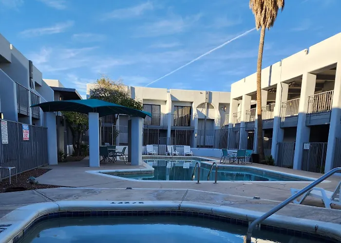 Hotel Palmas Airport 3*